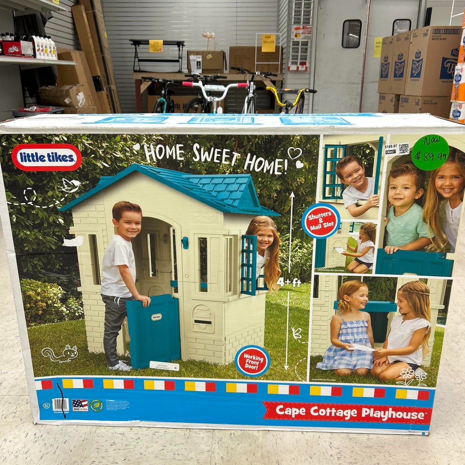 A clean and simple image showcasing a signup form for the MJ Liquidation newsletter, emphasizing ease of use. The image should be visually appealing. Technical specs: 4K resolution, clean and modern design